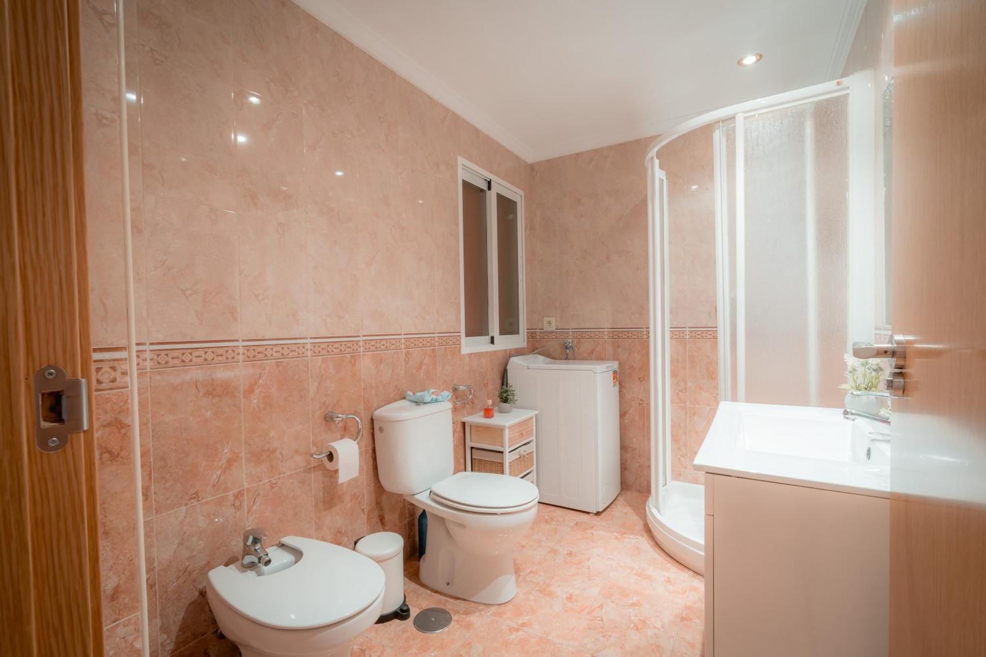 Ibericabeds Figares Apartment Granada Bagian luar foto